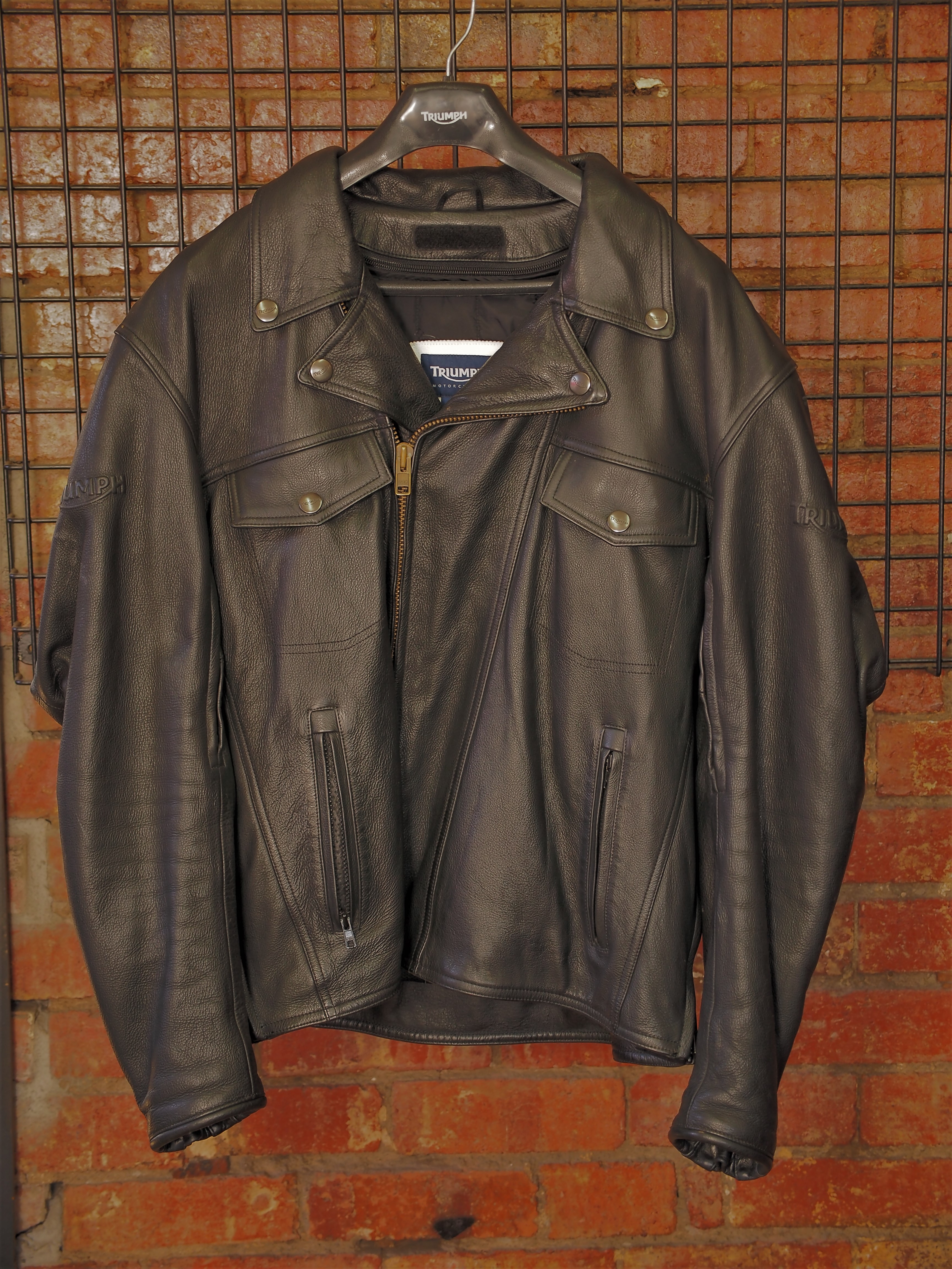 Second hand shop leather motorcycle jackets